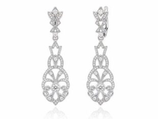 Pendientes largos estilo antiguo