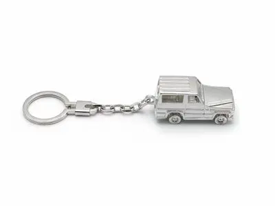 Llavero plata coche todoterreno