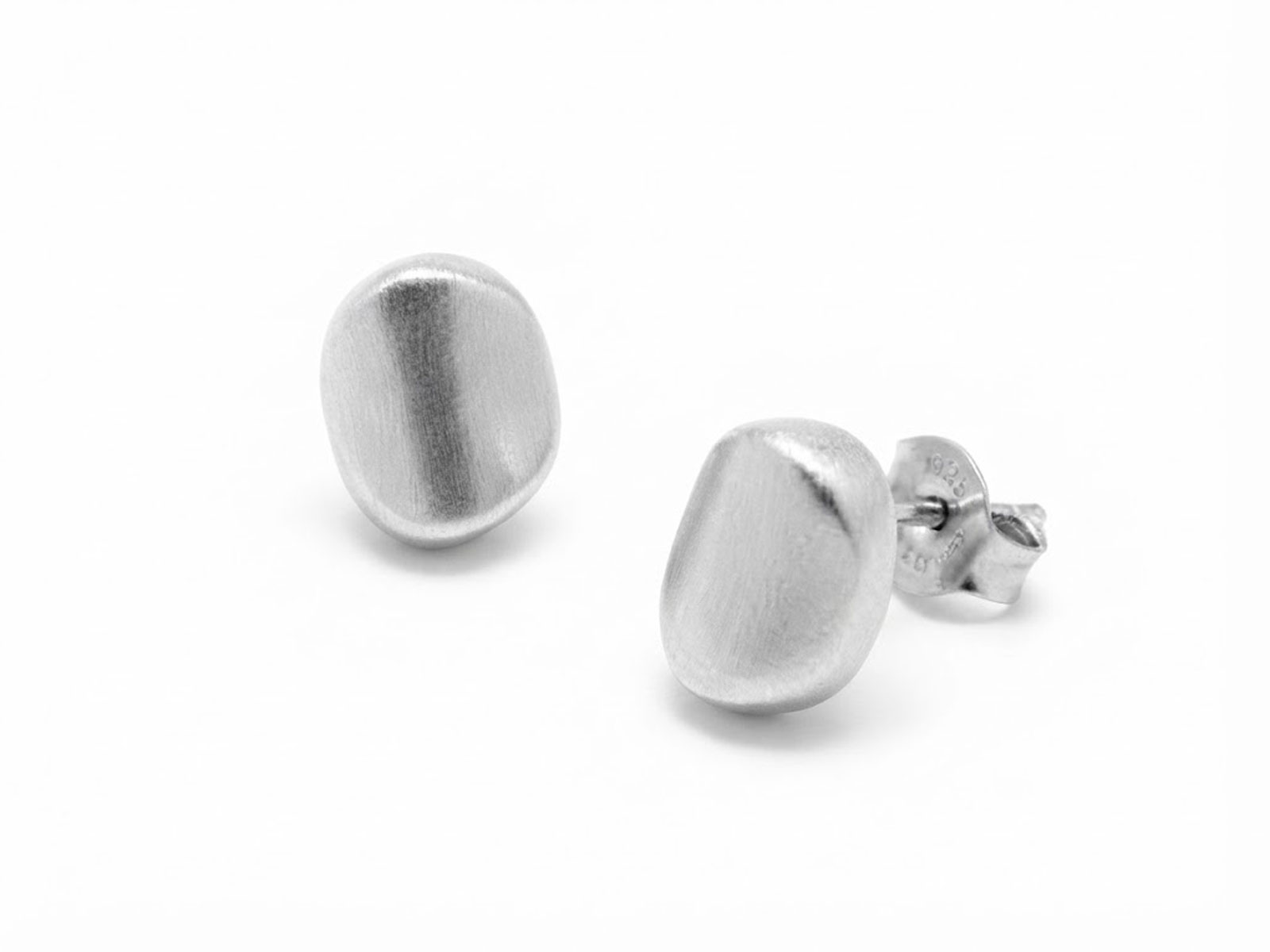 Pendientes plata oval matizado