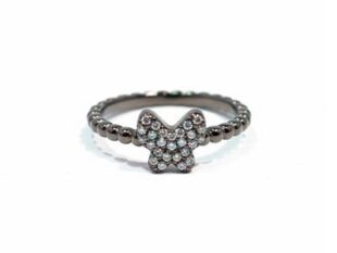 Anillo de plata negra tipo cordoncillo trenzado centro mariposa