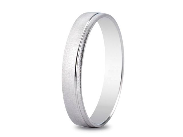 Alianza de plata para boda