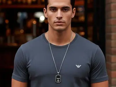 Collar plata para chico de Emporio Armani placa negra