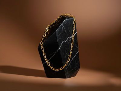 Cadenas de oro y de plata