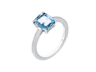 Anillo de plata aguamarina