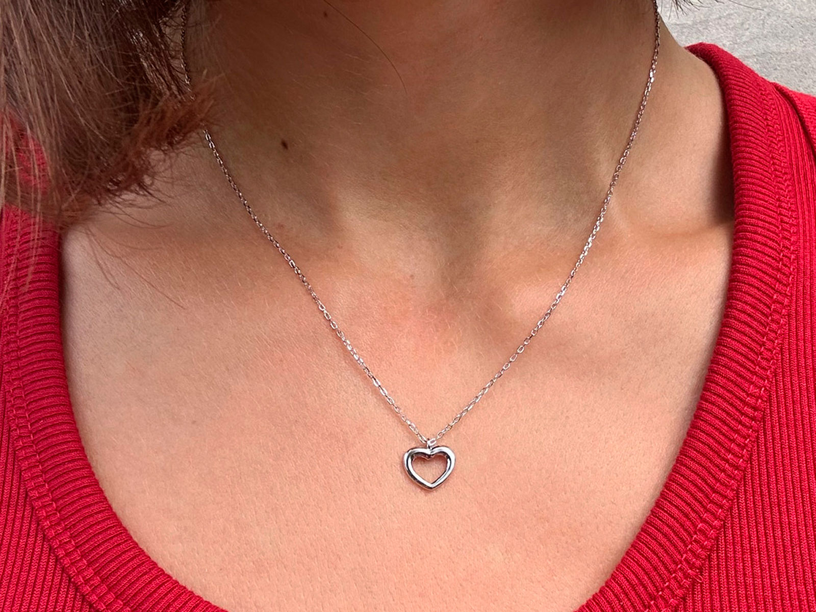 Gargantilla plata colgante corazon calado
