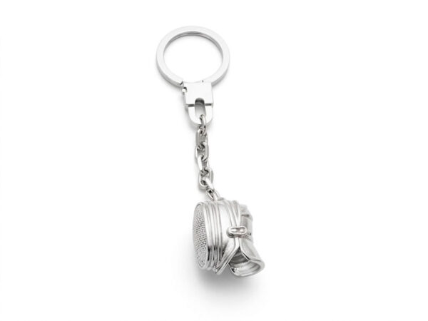 Llavero plata casco cordá